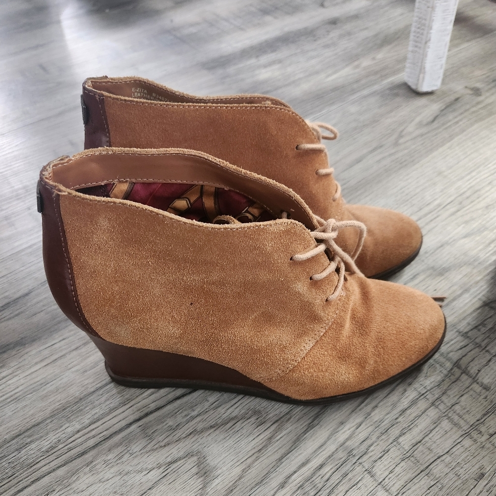 Etienne Aigner E Zita Camelot lace up wedges